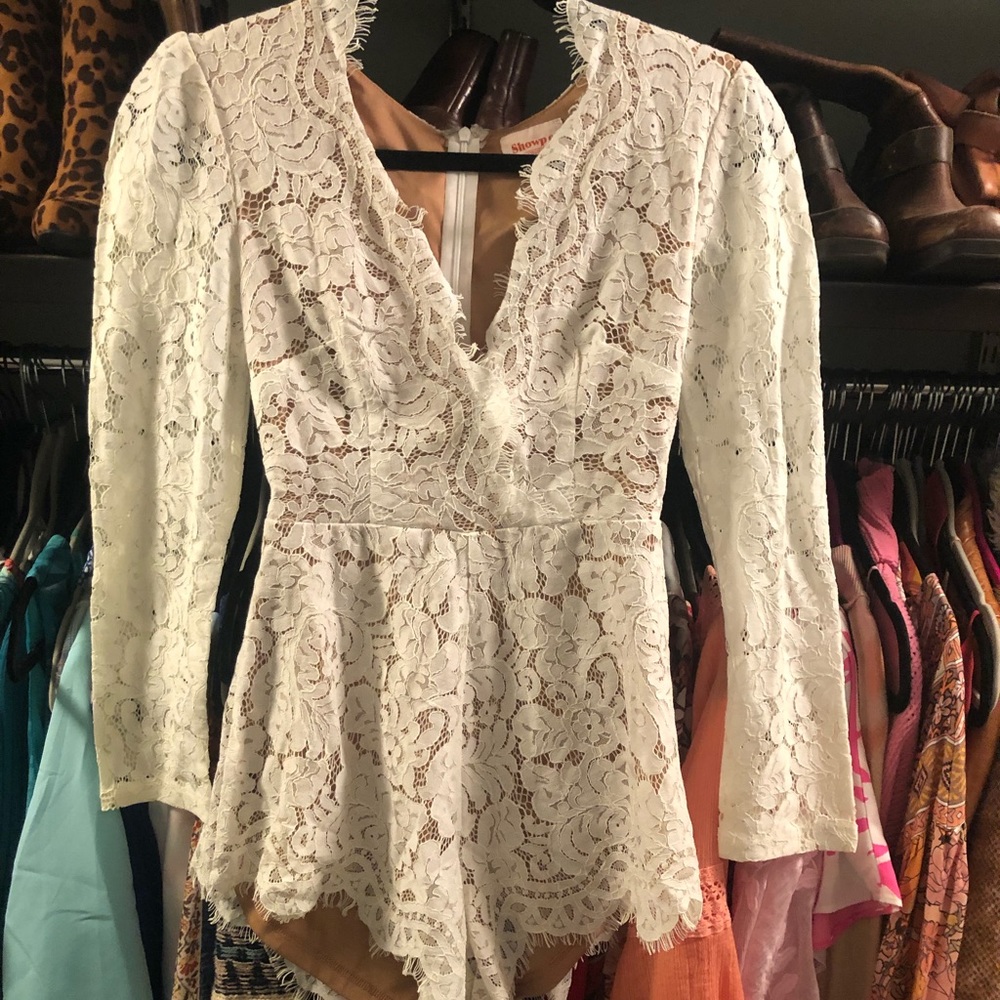 Super down lace crochet romper